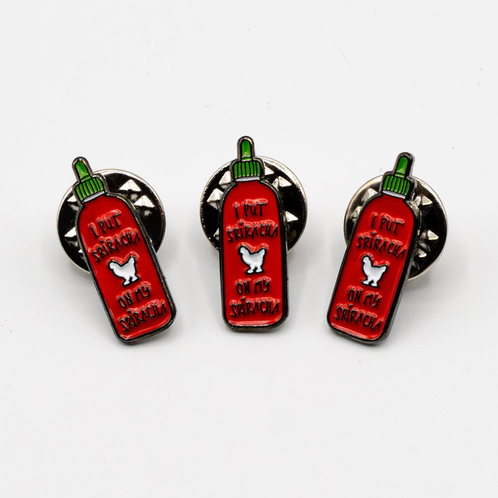 Enamel pin "Sriracha"